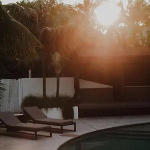Dolphins Motor Hotel Byron Bay